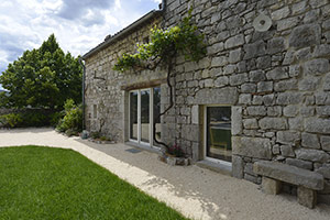 Gîte Mas Elise D - Piscine et jardin